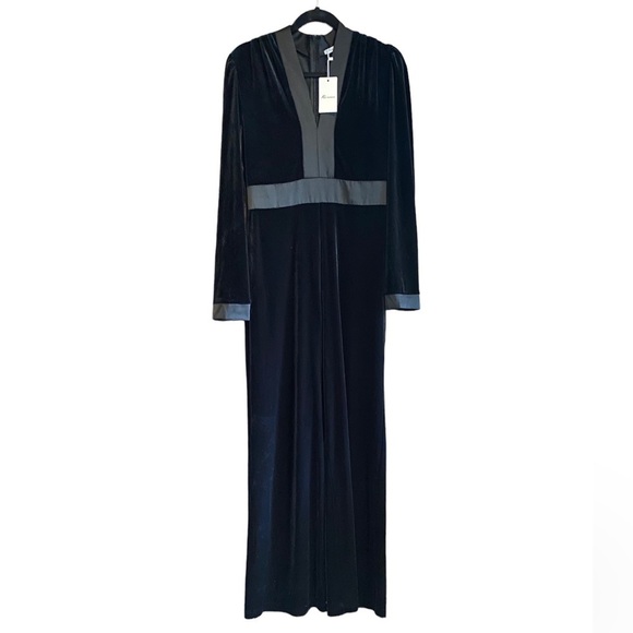 NWT AEL (Amy enjoy life) Woman’s Black Velvet High Waist Jumpsuit, Size L - Picture 5 of 9